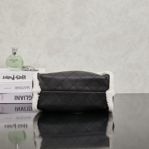 Luxury CN Handbag 2565 BC