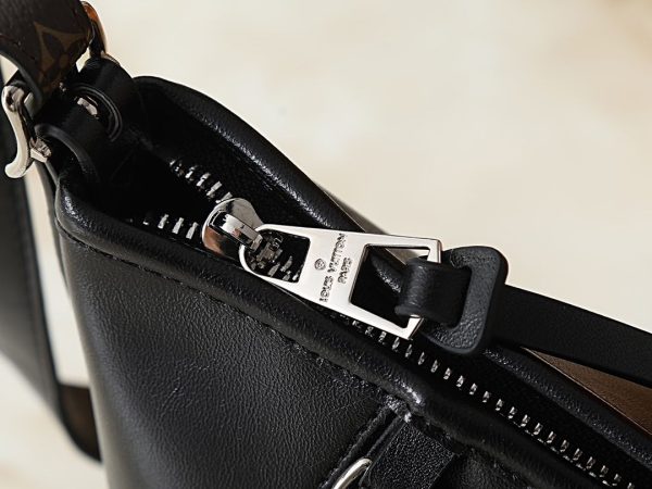 Luxury LV Handbag M28101-M28160-M27578 BC