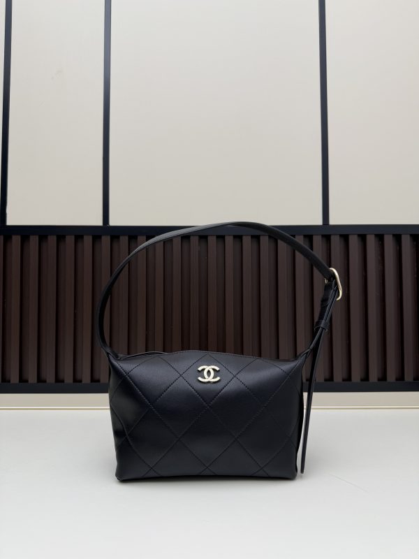 Luxury CN Handbag 07083 BC