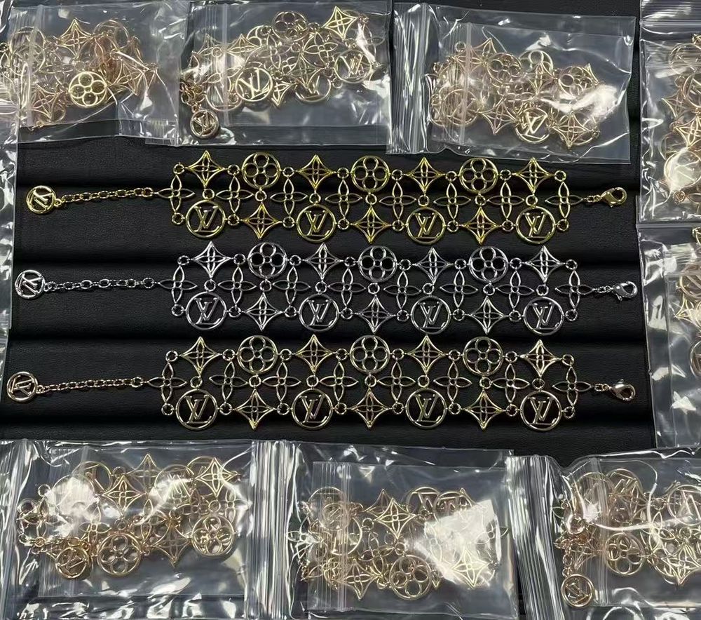 New Arrival LV Bracelet 180