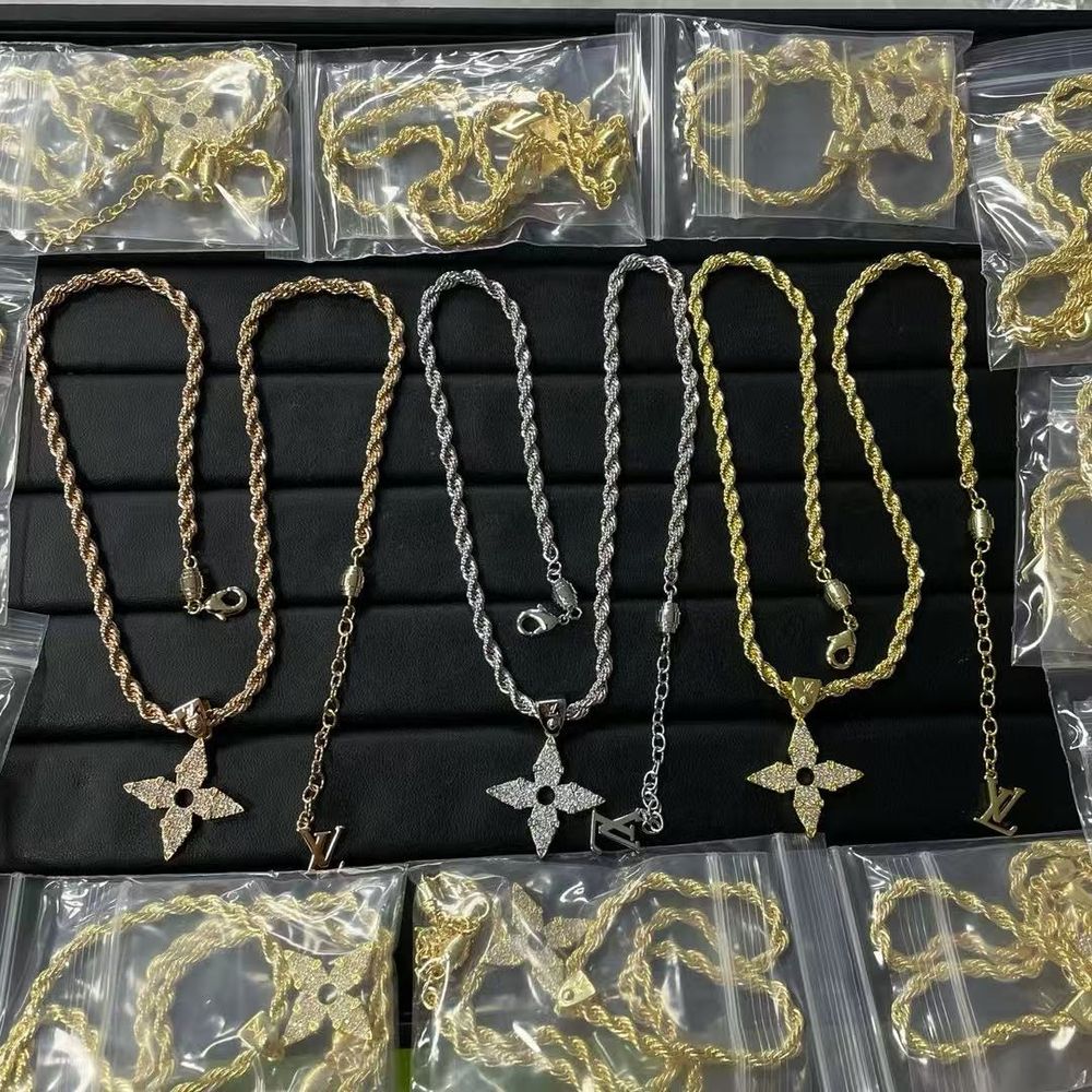 New Arrival LV Necklace 111
