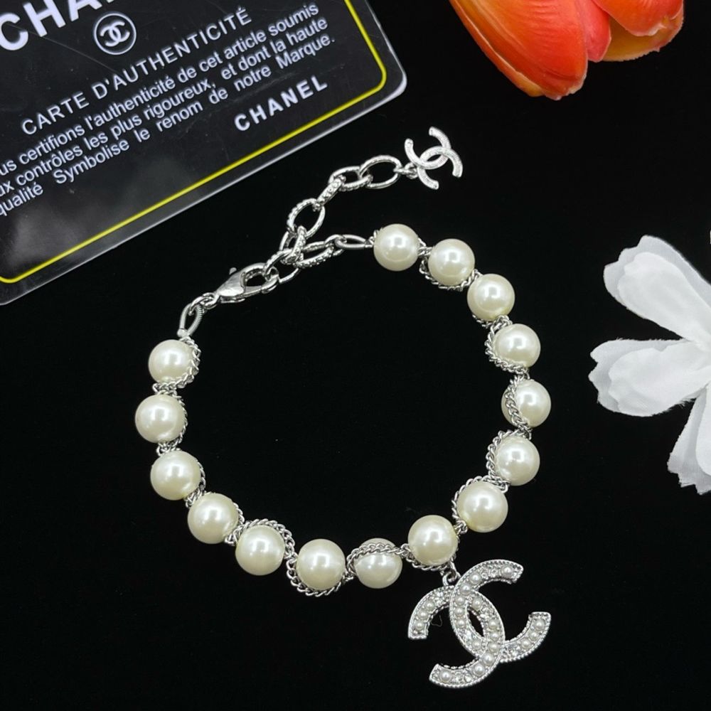New Arrival Chanel Bracelet 038