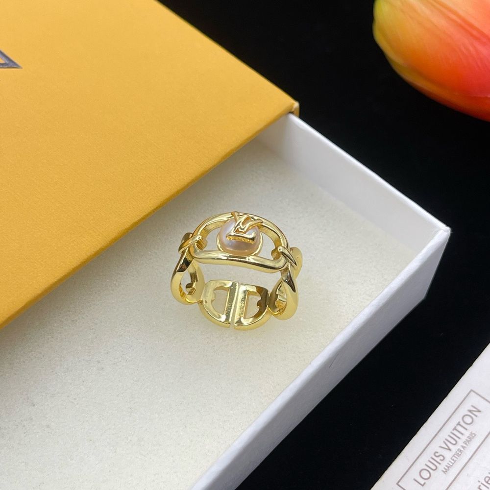 New Arrival LV Ring 1006 New Arrival LV Ring 1006
