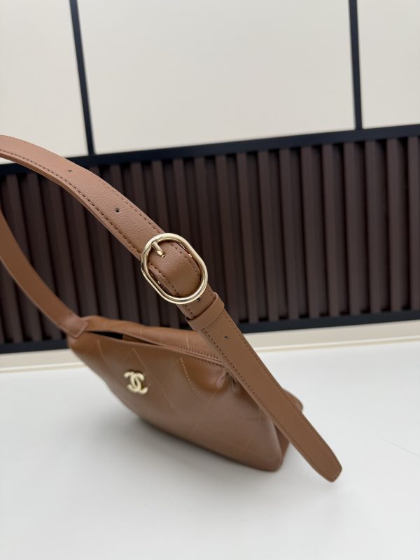 Luxury CN Handbag 07083 BC
