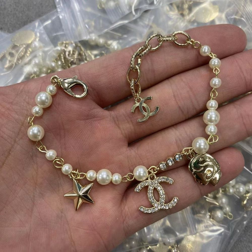 New Arrival Chanel Bracelet 043