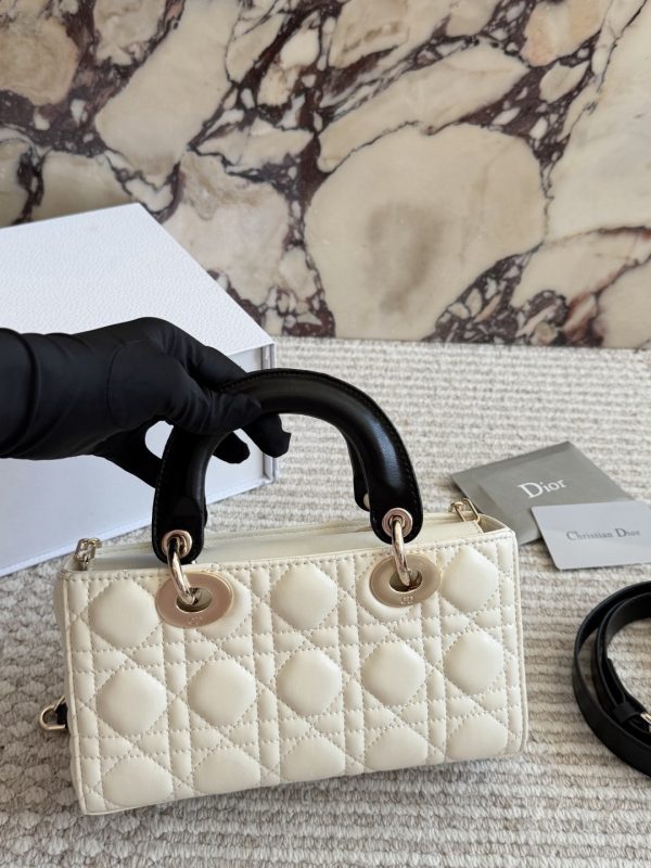 New Fashion DO Handbag D26381 QA