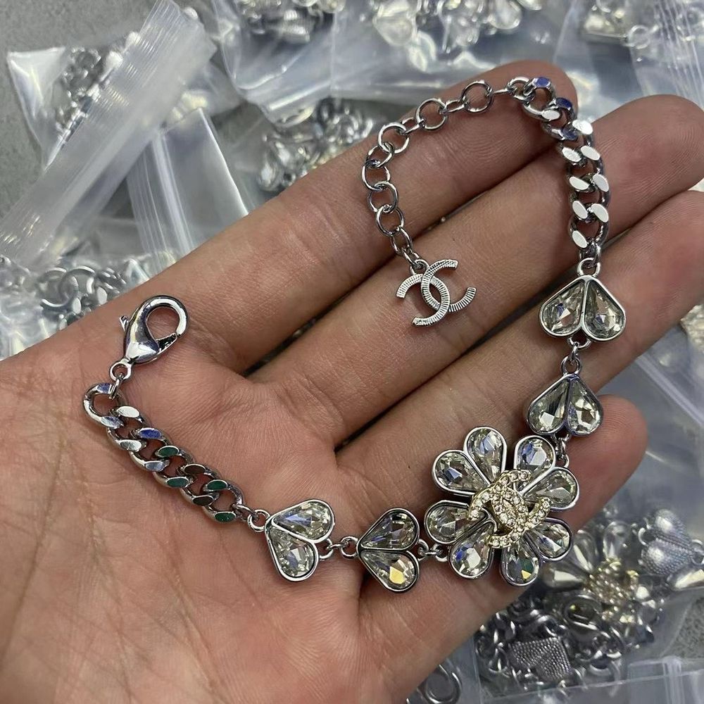 New Arrival Chanel Bracelet 053