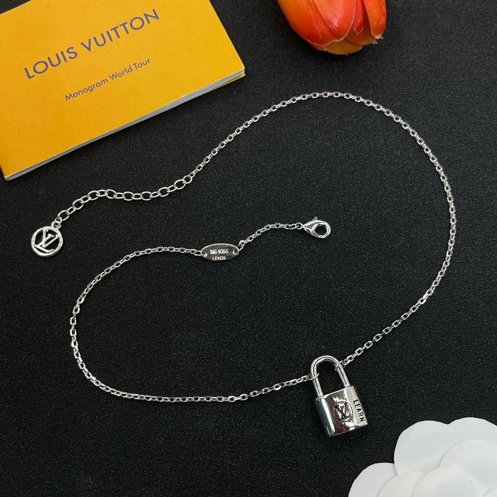 New Arrival LV Necklace 104