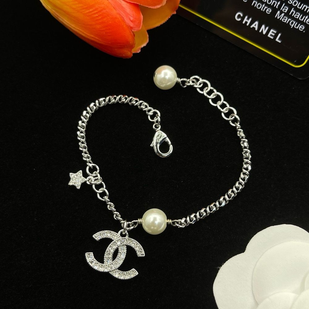 New Arrival Chanel Bracelet 060