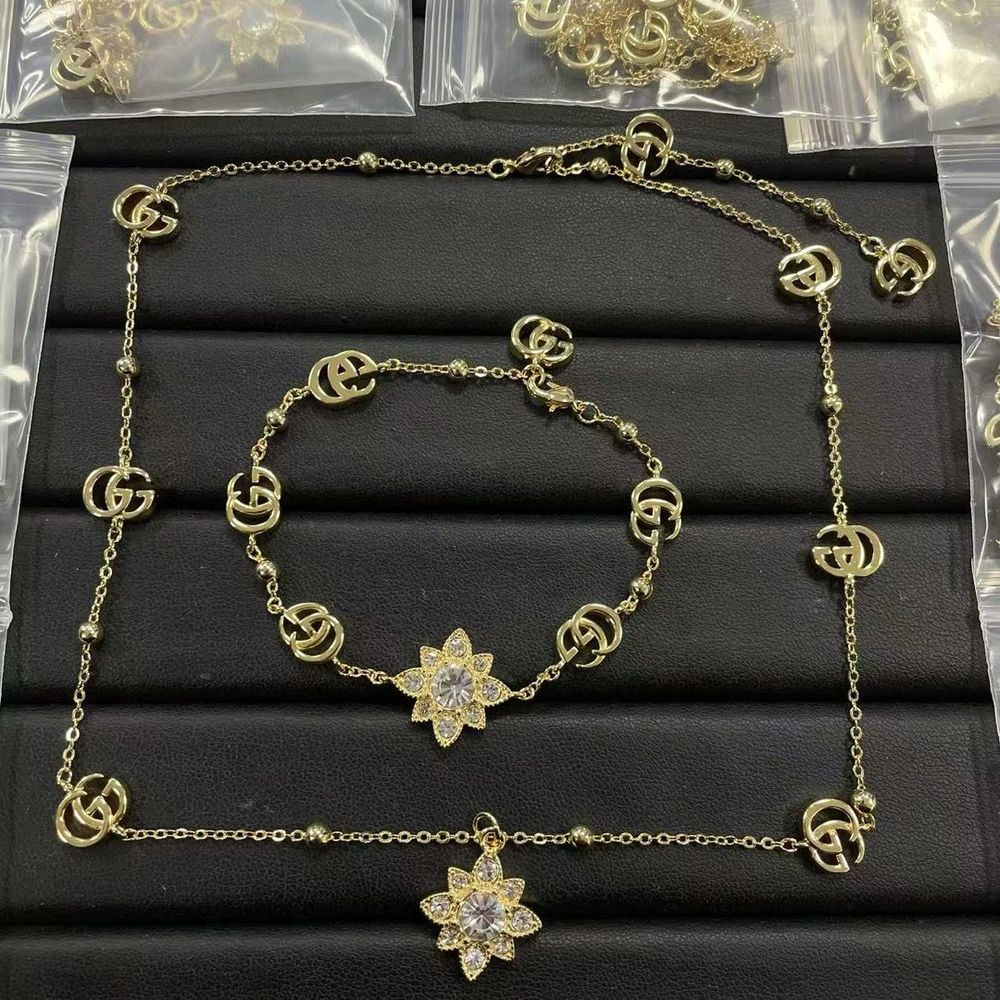 New Arrival Gucci Set Women 003