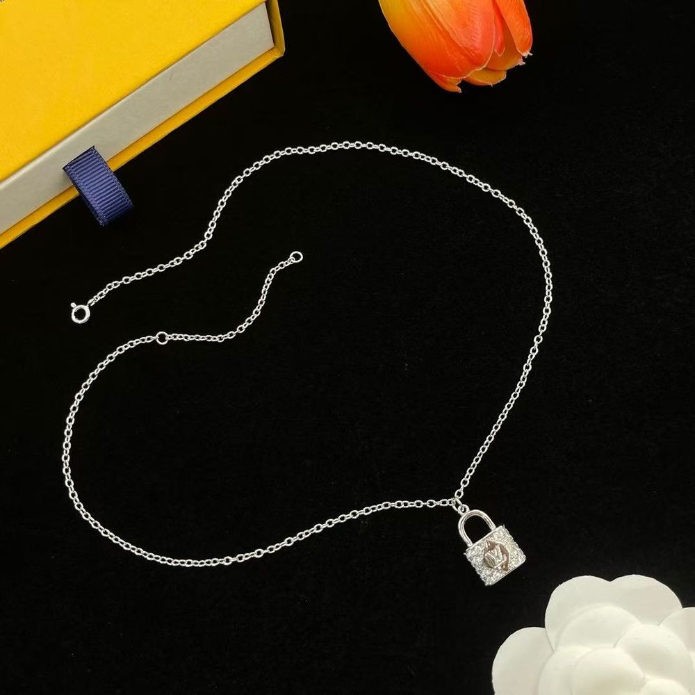 New Arrival LV Necklace 161