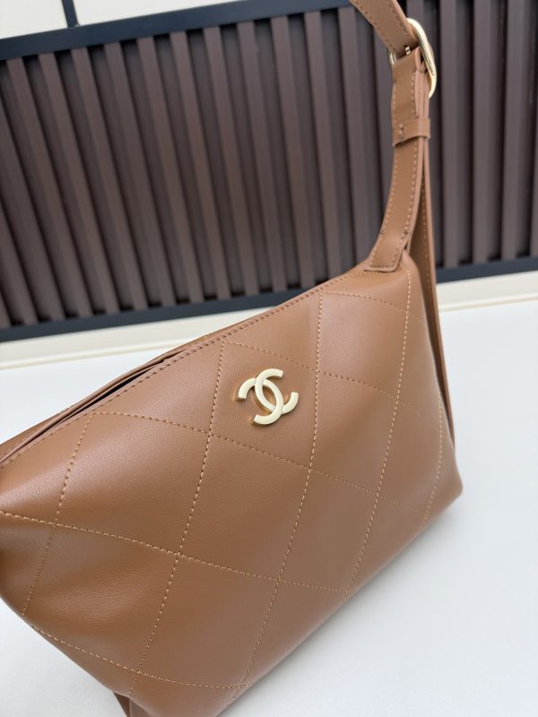 Luxury CN Handbag 07083 BC