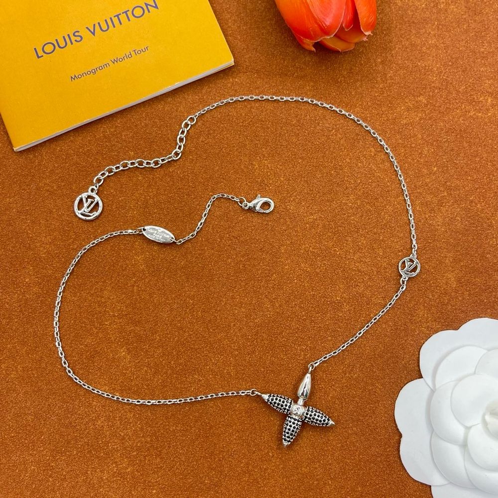 New Arrival LV Necklace 138 New Arrival LV Necklace 138