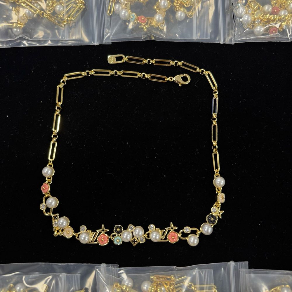 New Arrival LV Necklace 141 New Arrival LV Necklace 141