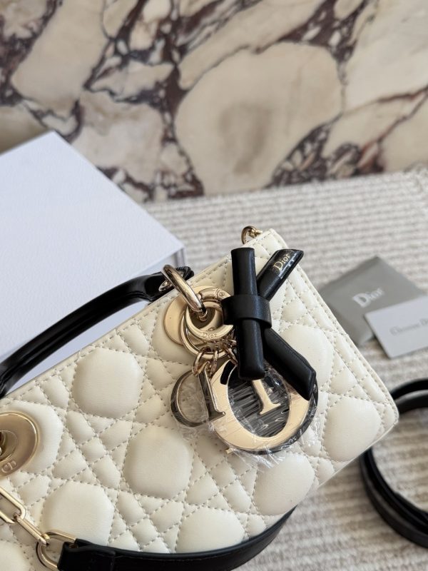 New Fashion DO Handbag D26381 QA