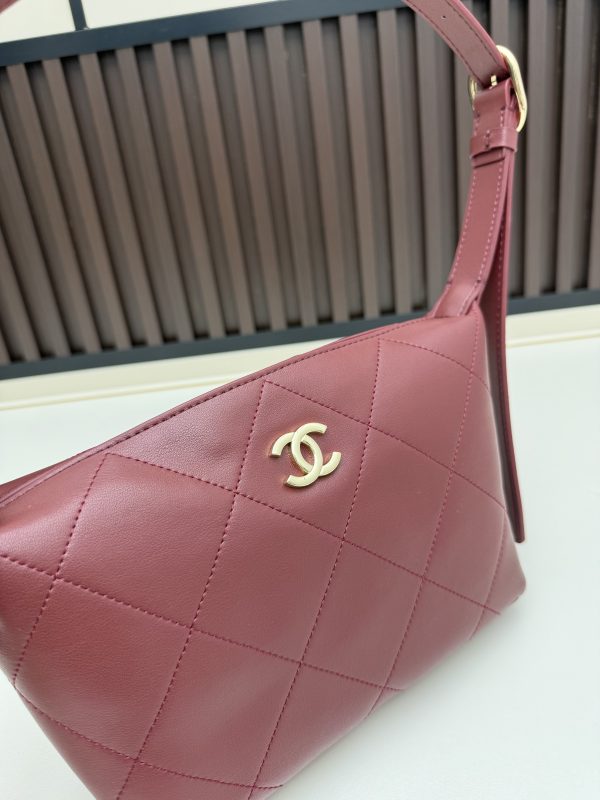 Luxury CN Handbag 07083 BC