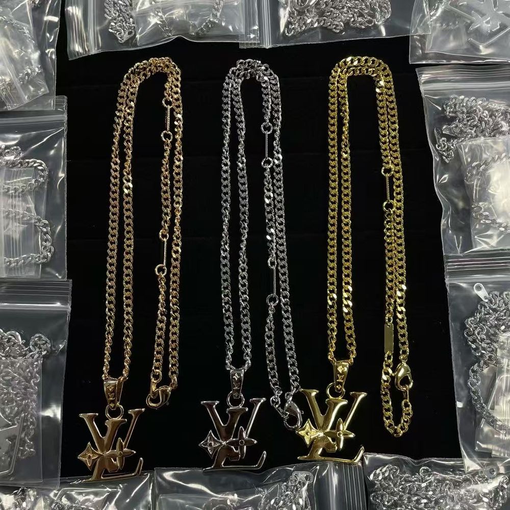 New Arrival LV Necklace 130
