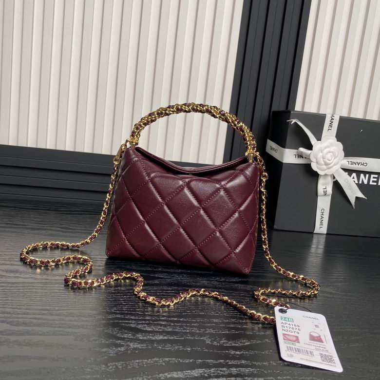 CN Clutch With Chain Burgundy For Women AP4189-B17675-NZG79 QA