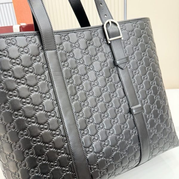 GG Emblem Large Tote Bag in Black 850218 QA