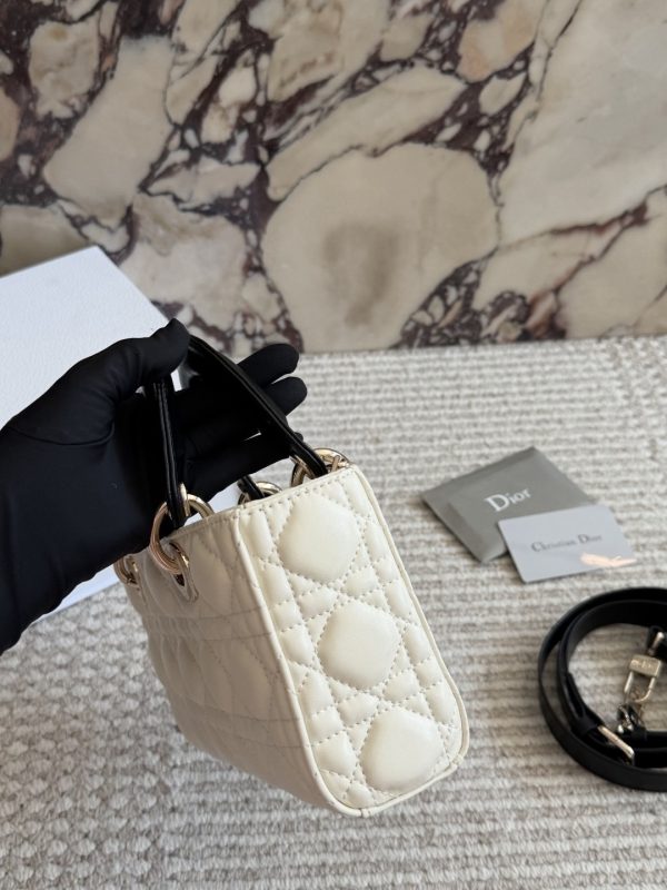 New Fashion DO Handbag D26381 QA