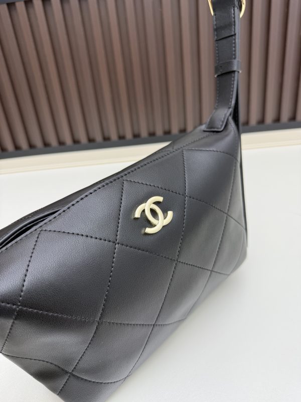 Luxury CN Handbag 07083 BC