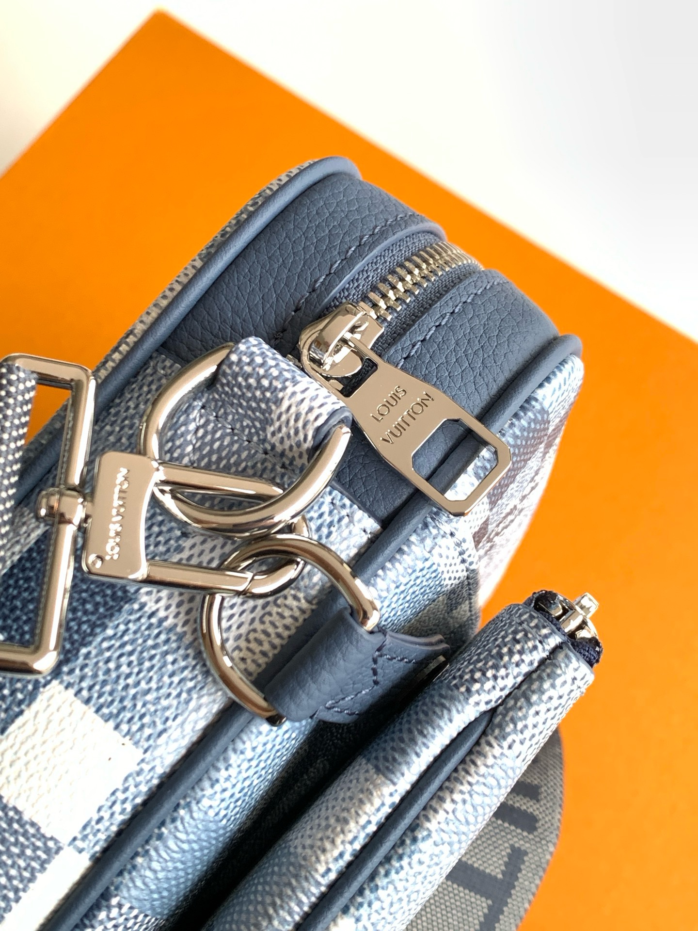 LV Trio Messenger KK03750 LV Trio Messenger KK03750