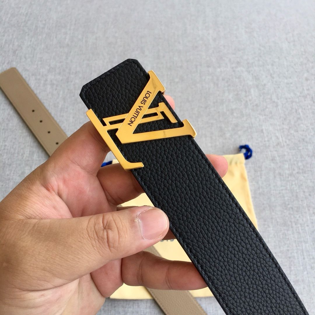 LV Logo Belt 001