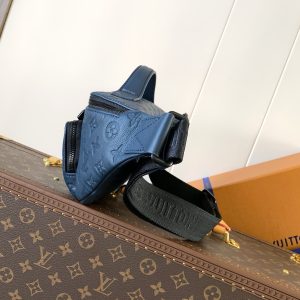 LV Rush Bumbag KK03950