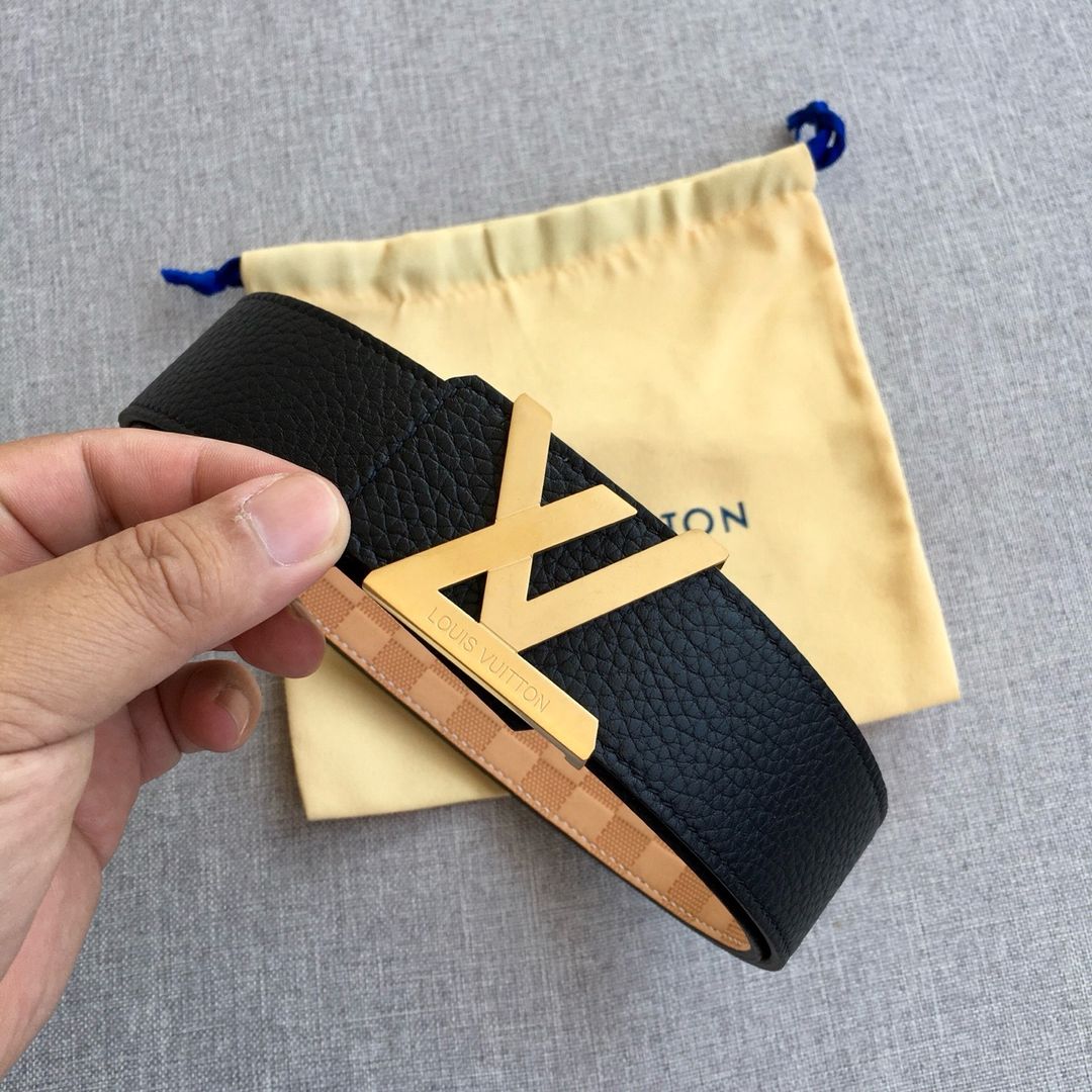 LV Logo Belt 001