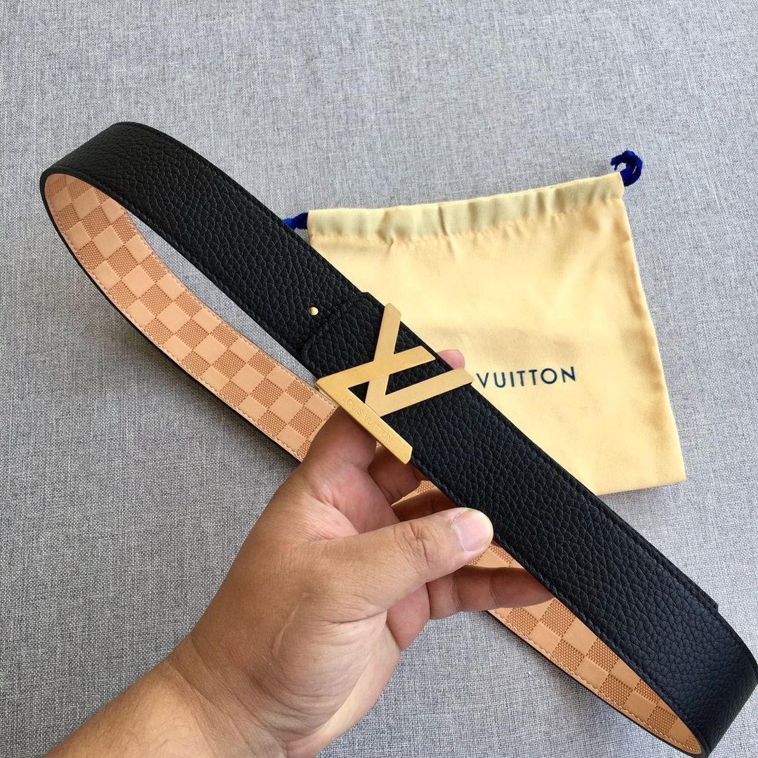 LV Logo Belt 001