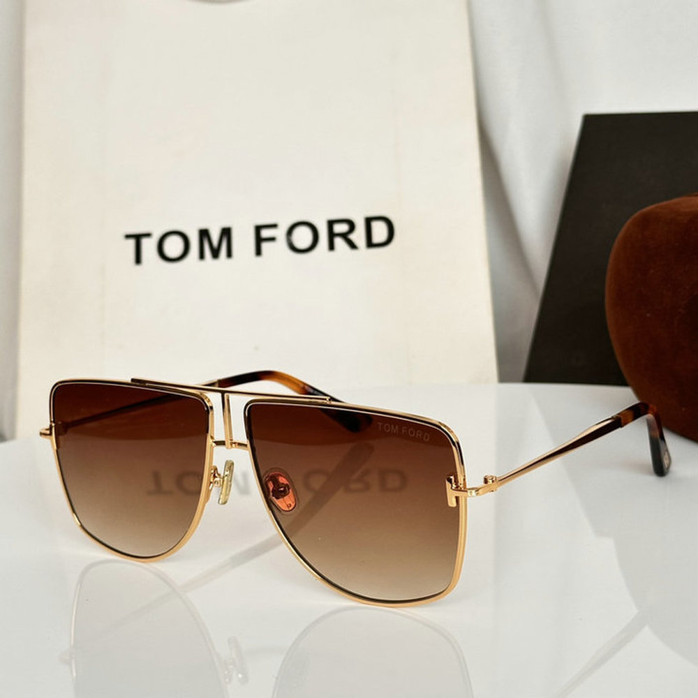Tom Ford Oversized Square Eliott-02 TF1307 Sunglasses 604010000