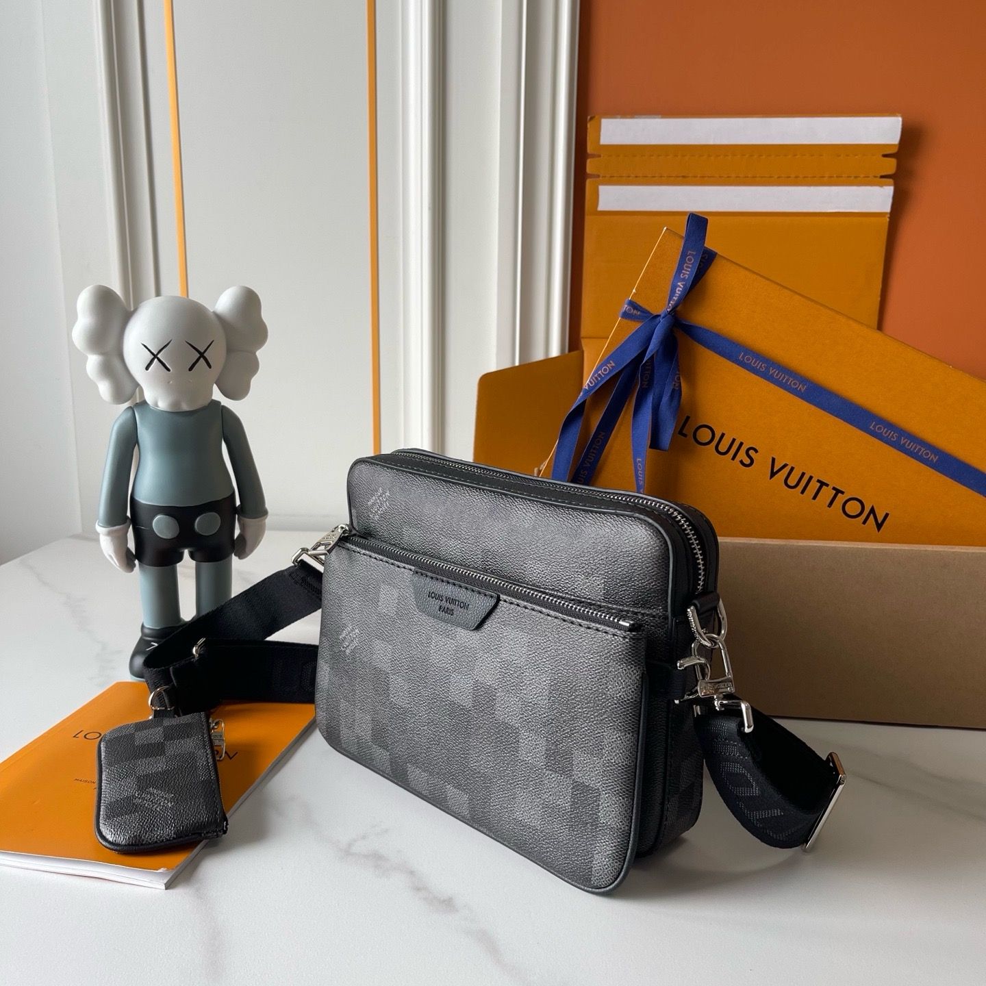 Daily Street Style LV Handbag 28601 QA