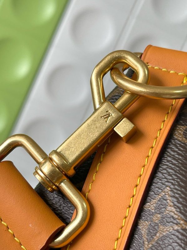LV Monogram Vagabond Hobo Bag KK04150