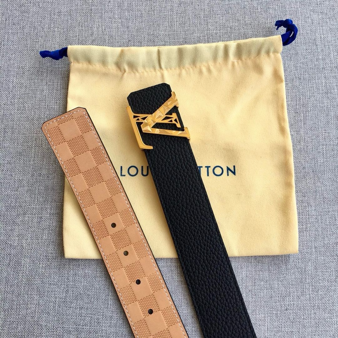 LV Logo Belt 001