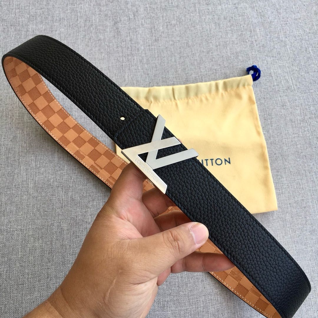 LV Logo Belt 001