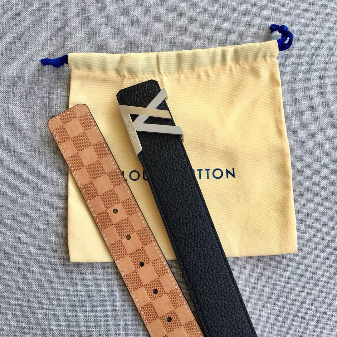 LV Logo Belt 001