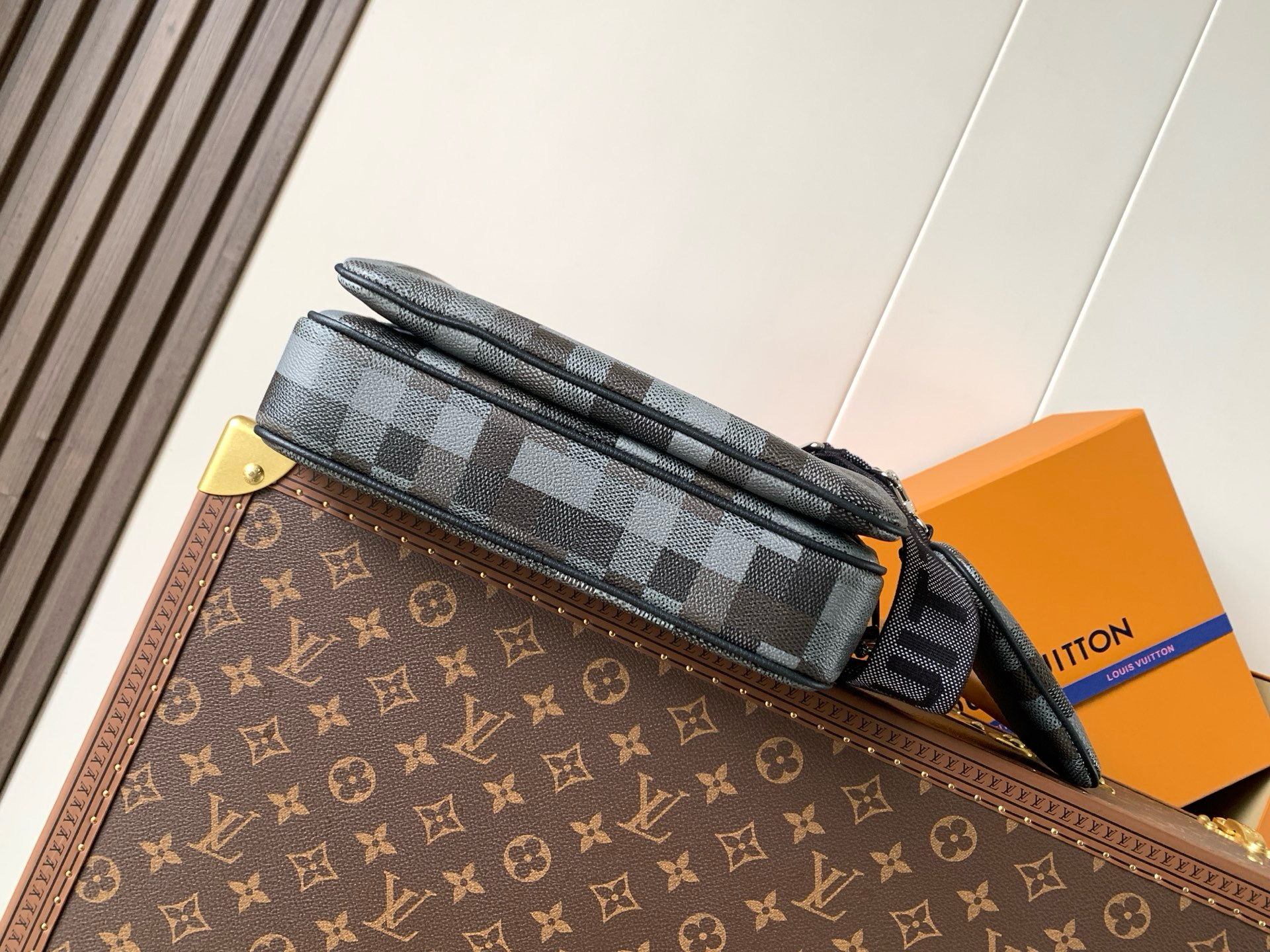 LV Trio Messenger Black KK03750 LV Trio Messenger Black KK03750