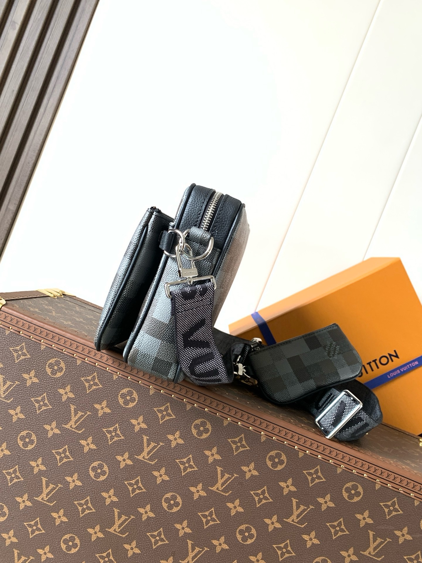 LV Trio Messenger Black KK03750 LV Trio Messenger Black KK03750