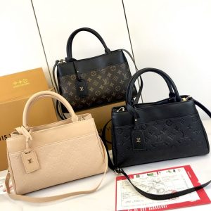 LV Avenue PM Monogram Empreinte Leather M25577 BC LV Avenue PM Monogram Empreinte Leather M25577 BC