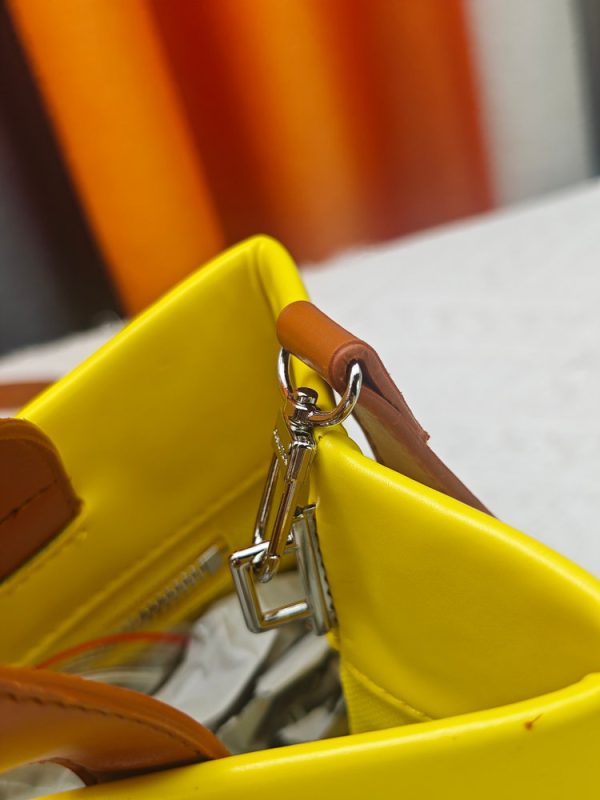 Premium Icon LV Handbag M13940-2 BC
