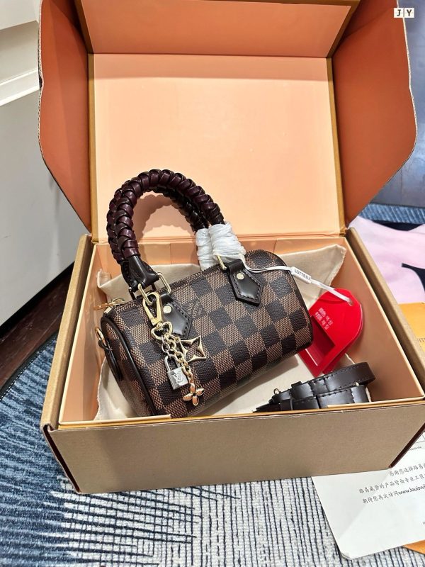 LV Speedy Bandoulière 20 Bag C2301150