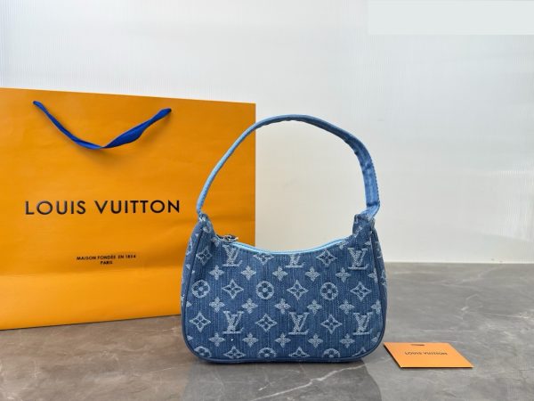 Daily Street Style LV Handbag DLV1 QA