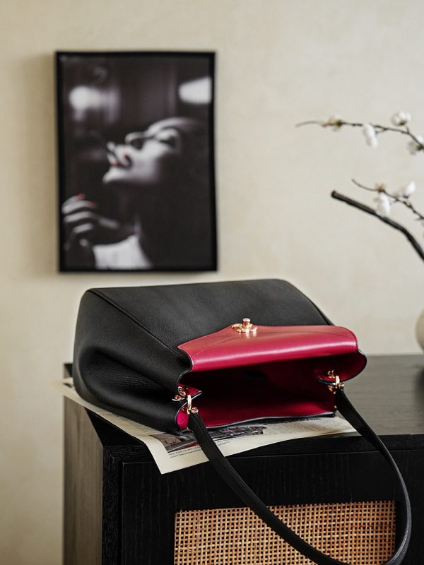 CN Métiers d’Art Small Shopping Bag BC