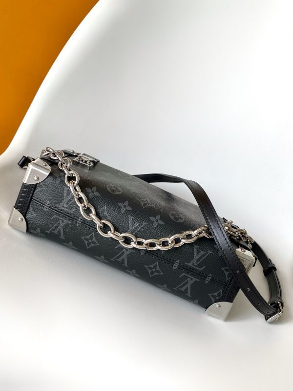LV Side Trunk MM East West Bag LV83900