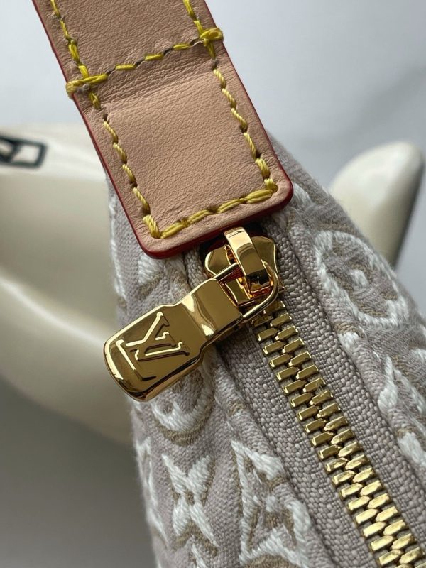 LV Pochette Hills Bag KK03750