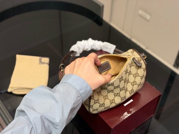 GG Half Horsebit Mini Bag C2301150