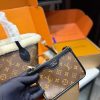 LV Neverfull Bandoulière Inside Out BB LV2511232 QA LV Neverfull Bandoulière Inside Out BB LV2511232 QA