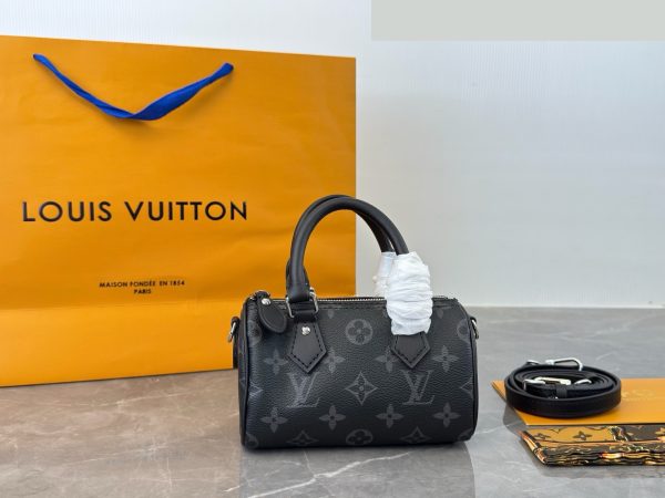 Daily Street Style LV Handbag DLV1 QA