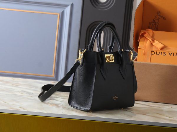Premium Icon LV Handbag M21546-M20600 BC Premium Icon LV Handbag M21546-M20600 BC