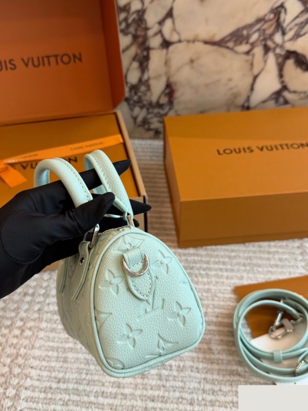 Daily Street Style LV Handbag LV267162 QA Daily Street Style LV Handbag LV267162 QA
